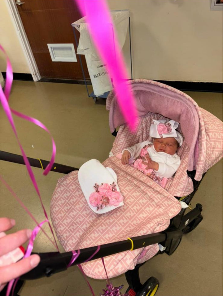 Best Doona Car Seat Cover Set for Baby Girl – Stylish & Comfortable 2