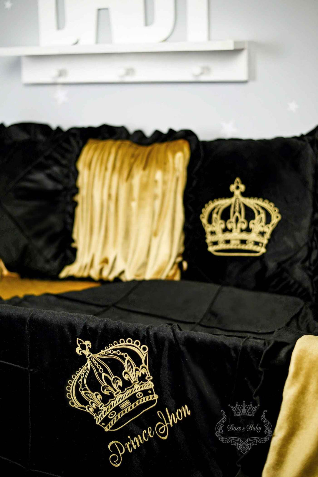 Black and Gold Baby Crib Bumpers – Luxury King Theme