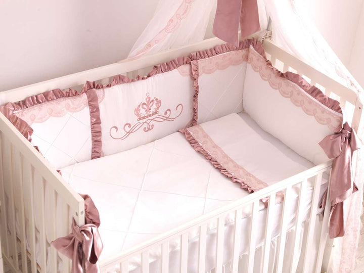 Luxury Baby Girl Bedding Set in Dusty Pink and White with Ruffles, Lace, and Crown Embroidery – Organic Cotton for a Floral Nursery Theme