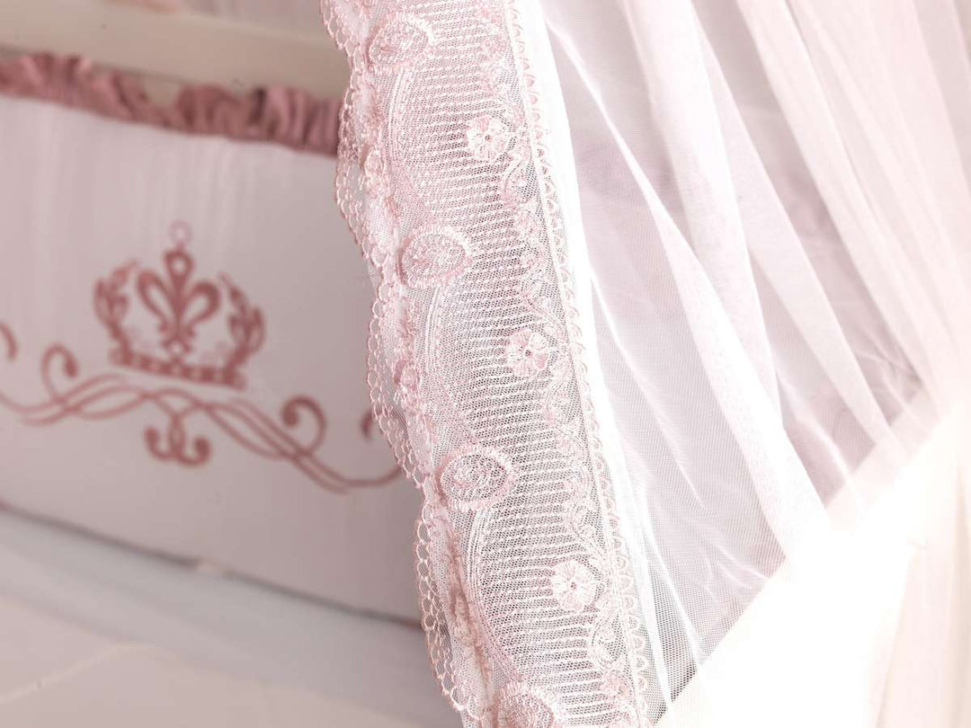 Luxury Baby Girl Bedding Set in Dusty Pink and White with Ruffles, Lace, and Crown Embroidery – Organic Cotton for a Floral Nursery Theme