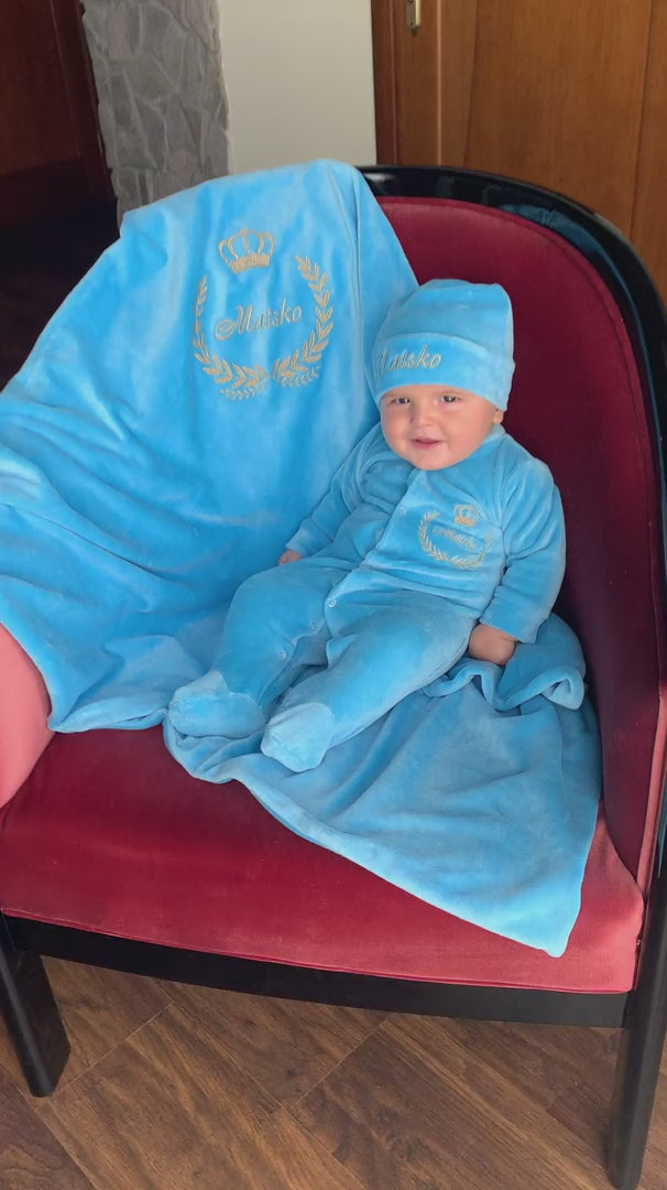 Baby Blue Velvet Coming Home Outfit Set - Soft and Stylish Newborn Clothes with Monogrammed Blanket