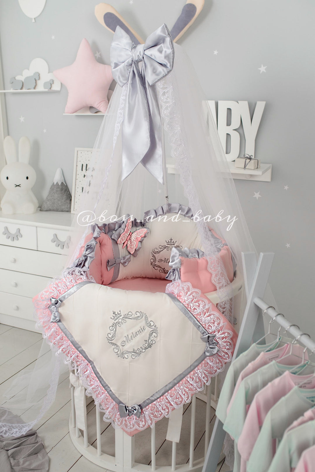 Juego de cama personalizado para niña | Rosa con detalles plateados | Juego de ropa de cama para cuna y manta personalizable