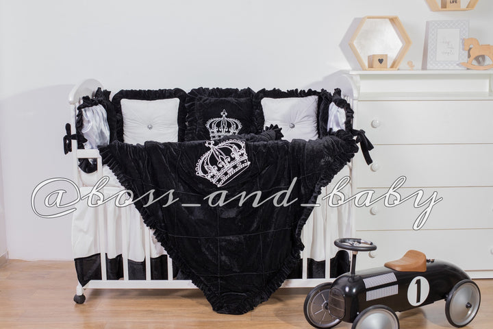 Regale el regalo perfecto y elegante con nuestro juego de cama de terciopelo negro y algodón blanco para su pequeño Príncipe