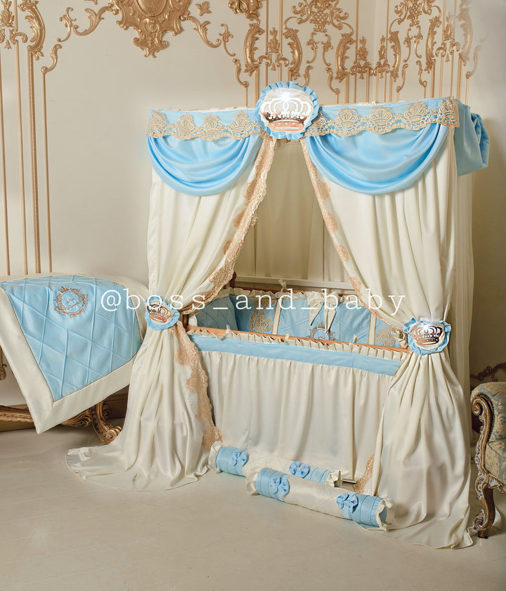 Juego de cama de lujo con encaje en azul bebé y marfil: un regalo elegante para su bebé niño