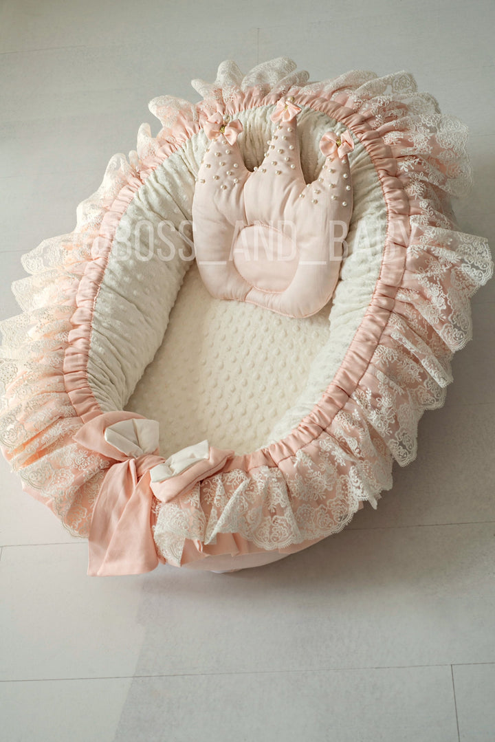 Cama nido de bebé personalizada para niñas