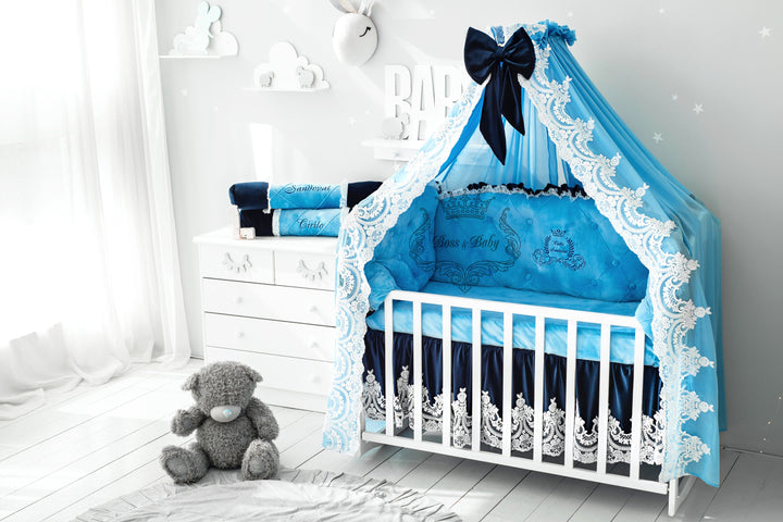 Juego de cama de lujo para bebé niño en azul cielo con encaje y bordado con nombre