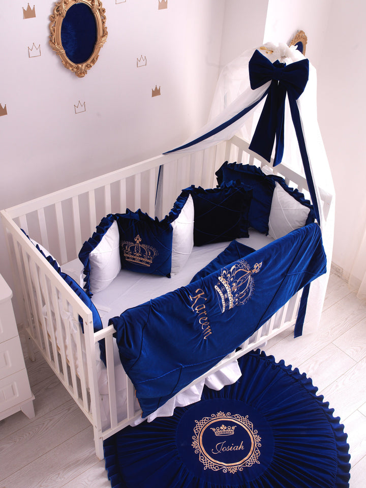 Juego de ropa de cama para cuna Royal Luxury para bebé niño en terciopelo azul real con bordado de corona dorada