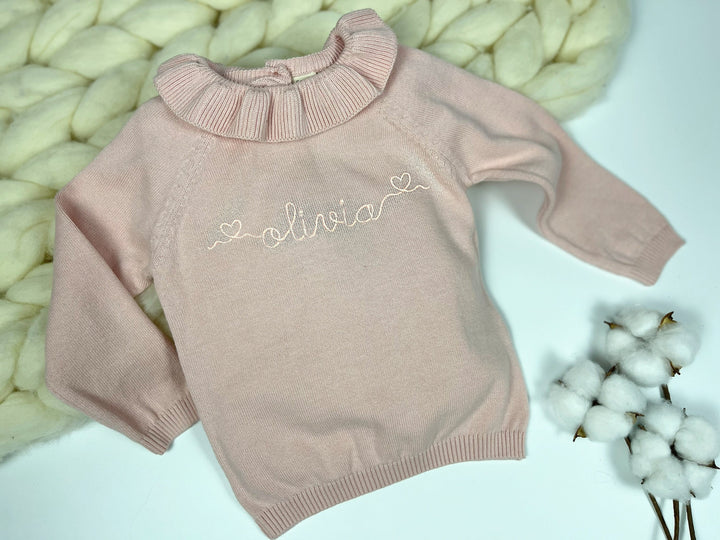 Pull bébé à volants en tricot personnalisé, pull personnalisé avec broderie de nom pour bébé fille, pull en tricot monogrammé ; cadeau pour tout-petit ;