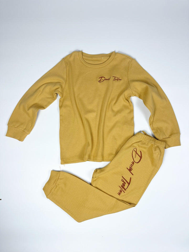 ensemble de salon de nom personnalisé déchiré en coton pour bébé et tout-petits, vêtements de détente brodés biologiques pantalons à manches longues vêtements neutres en matière de genre